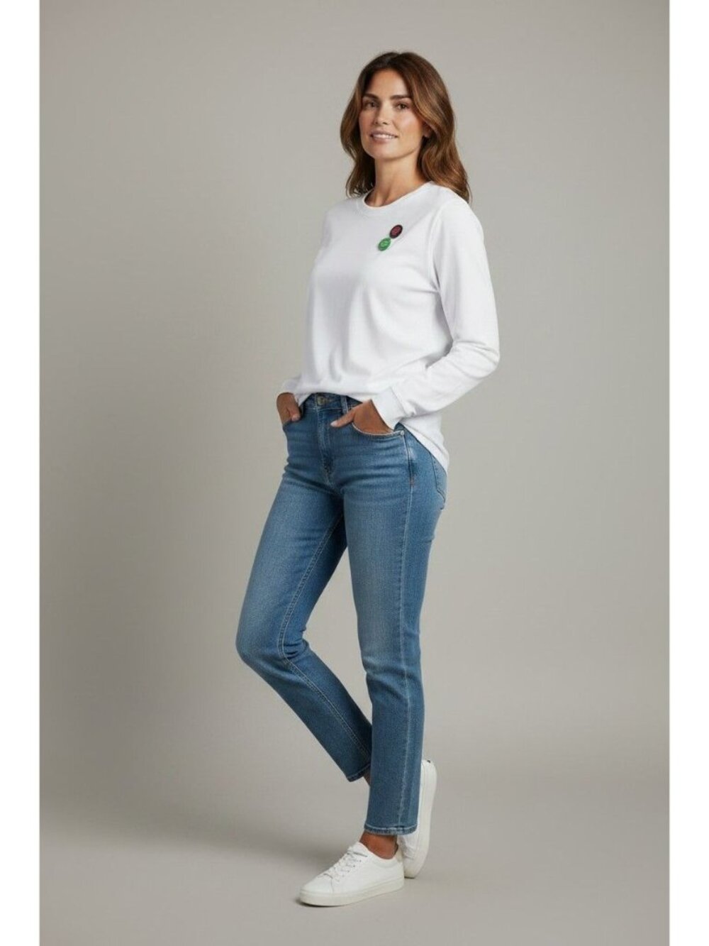 Juicy Couture Women's White Tee Top 'Give Me Candy' with Buttons - Medium New - Picture 2 of 6